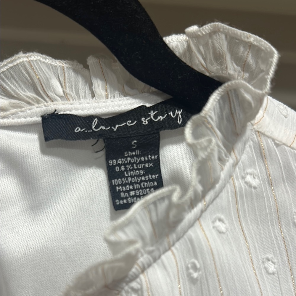 White Ruffled Sleeveless Blouse - Picture 2 of 6